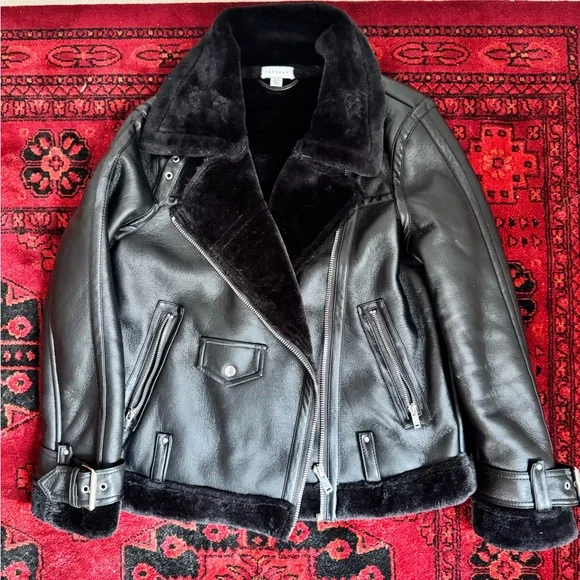 Topshop faux fur lined leather biker jacket. Brand new! Size 4 / S - Picture 1 of 4